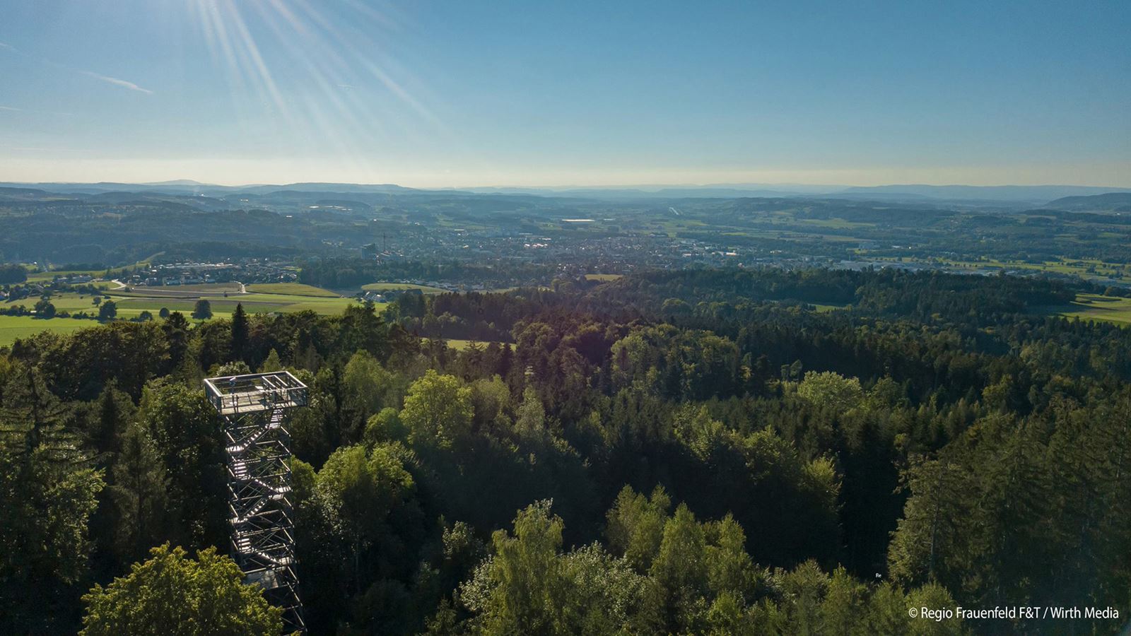 S’émerveiller et savourer – la tour de Stählibuck offre une vue des plus exquises.