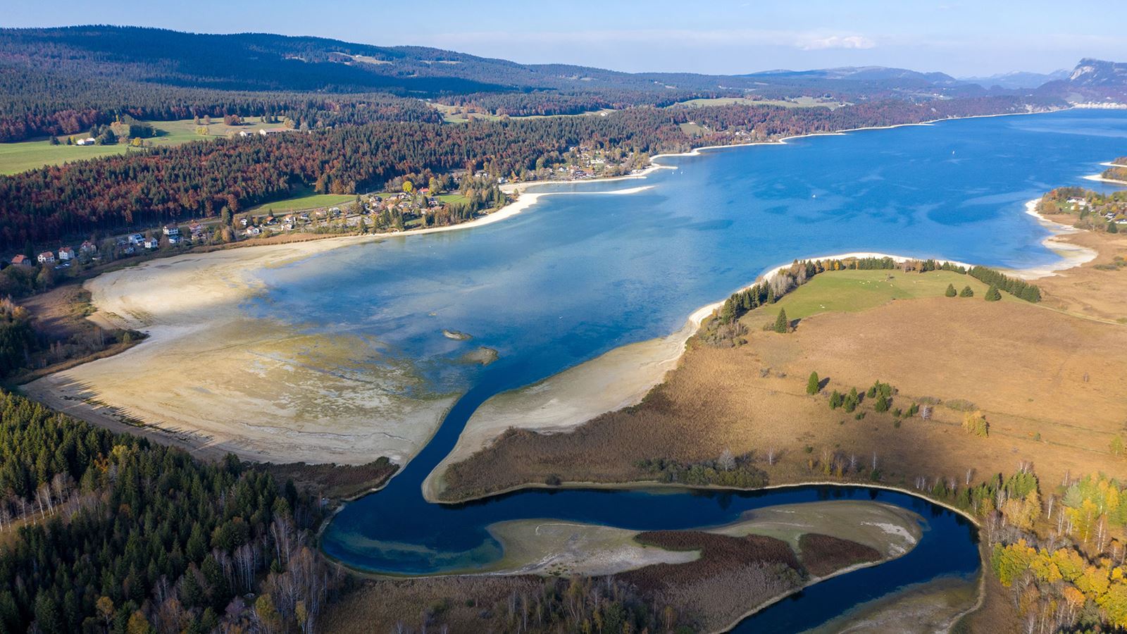Le Lac de Joux, au cœur de la Vallée de Joux (VD) © Montes Philippe | AdobeStock 