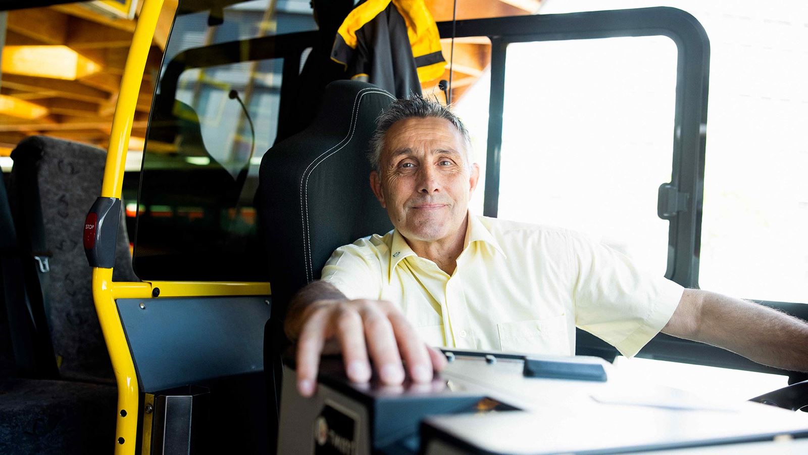 Josy Germanier welcomes you at the departure point in Sion.