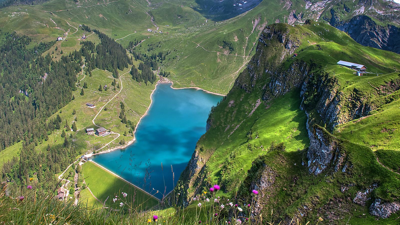 Walenpfad mit Blick auf Bannalpsee
