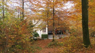 Wallfahrtskirche Mari Bildstein im Herbst  © Stiftung Maria Bildstein