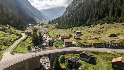 Col des Alpes Lukmanier et Gothard
