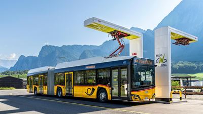 Elektropostauto Solaris Gelenkbus