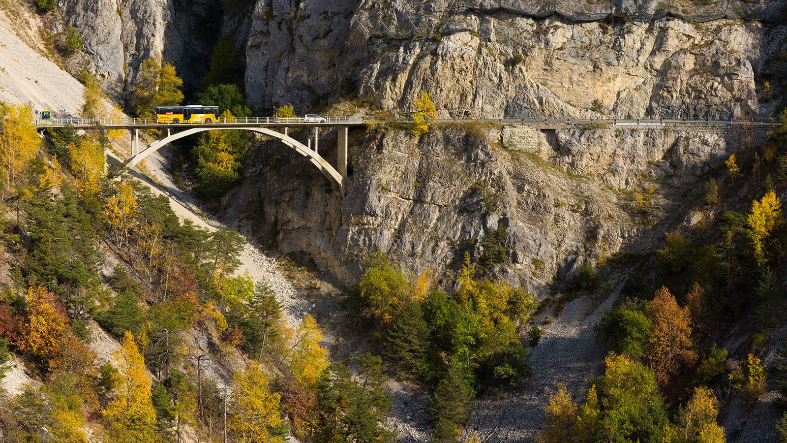 PostBus Anniviers Pontis