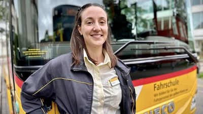 Nora Zimmerli, première monitrice de conduite CarPostal 