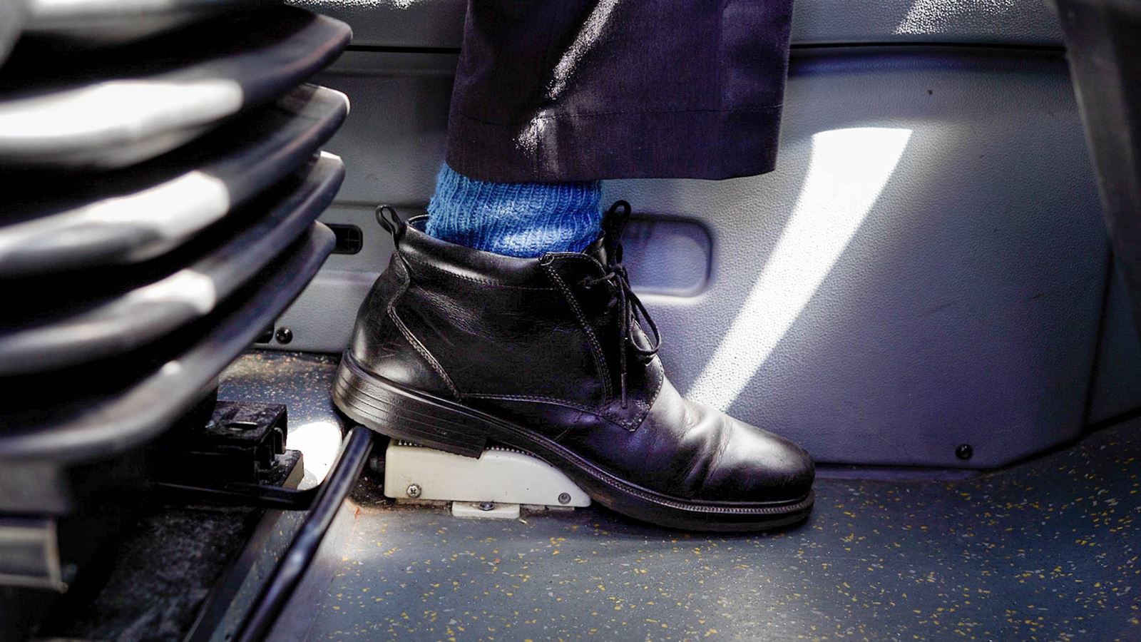 Pédale pour l’avertisseur à trois sons