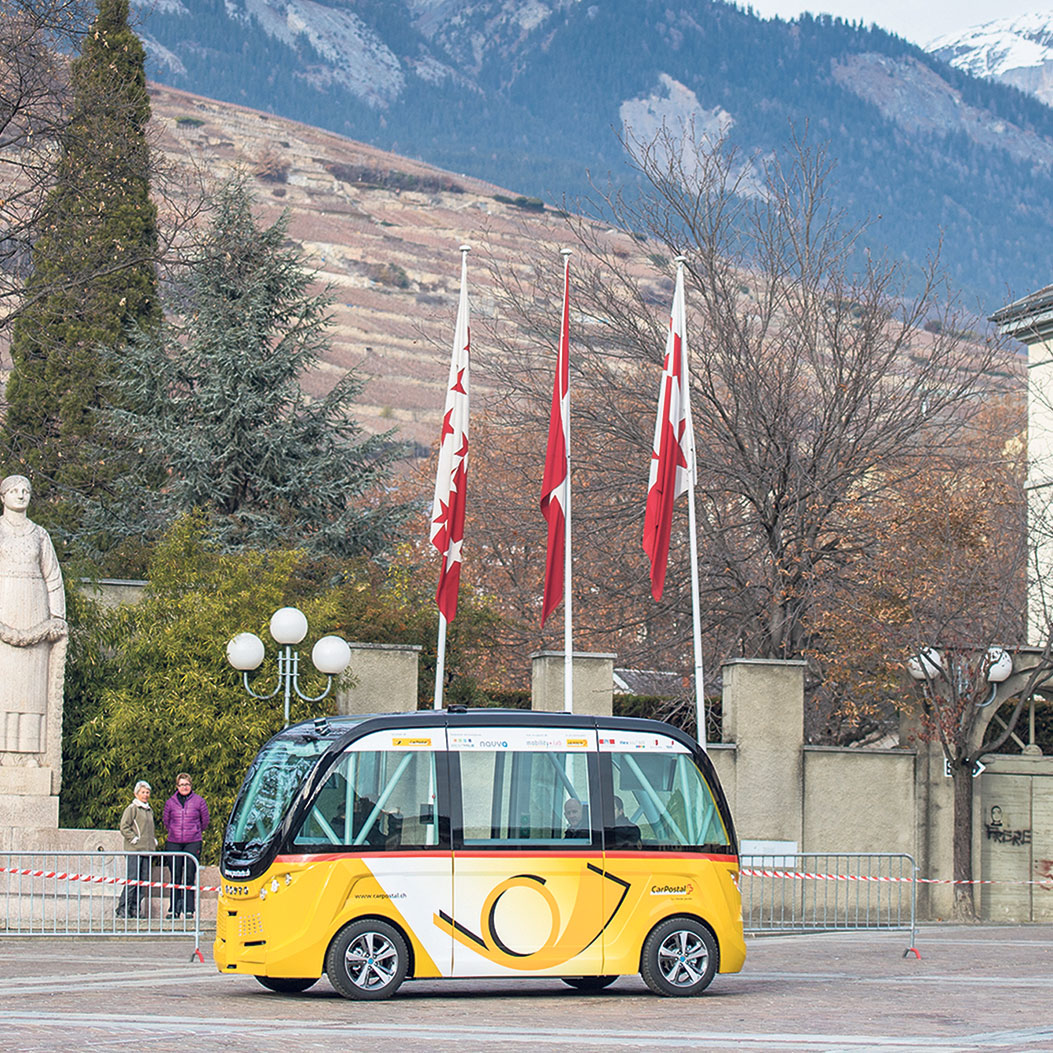 Autonome Shuttles fahren zum ersten Mal